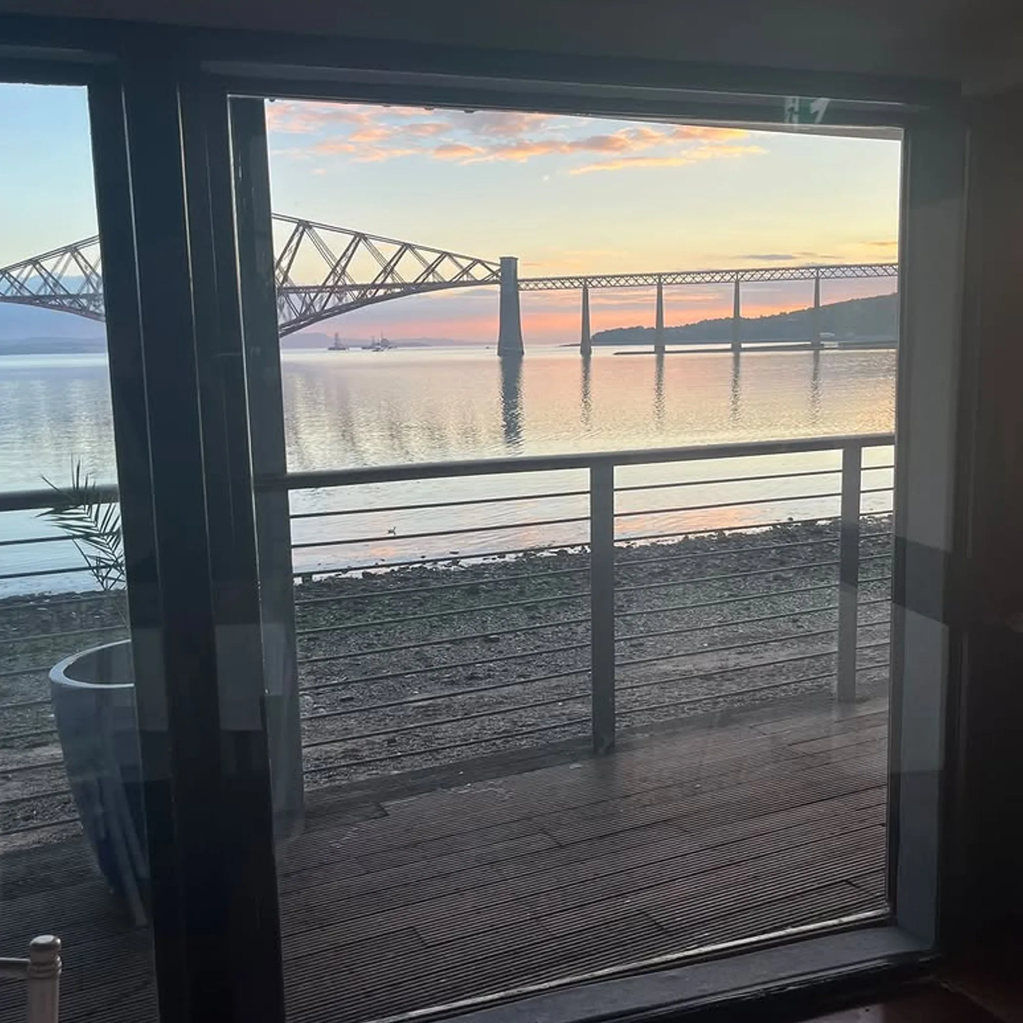 bridge access for window cleaning