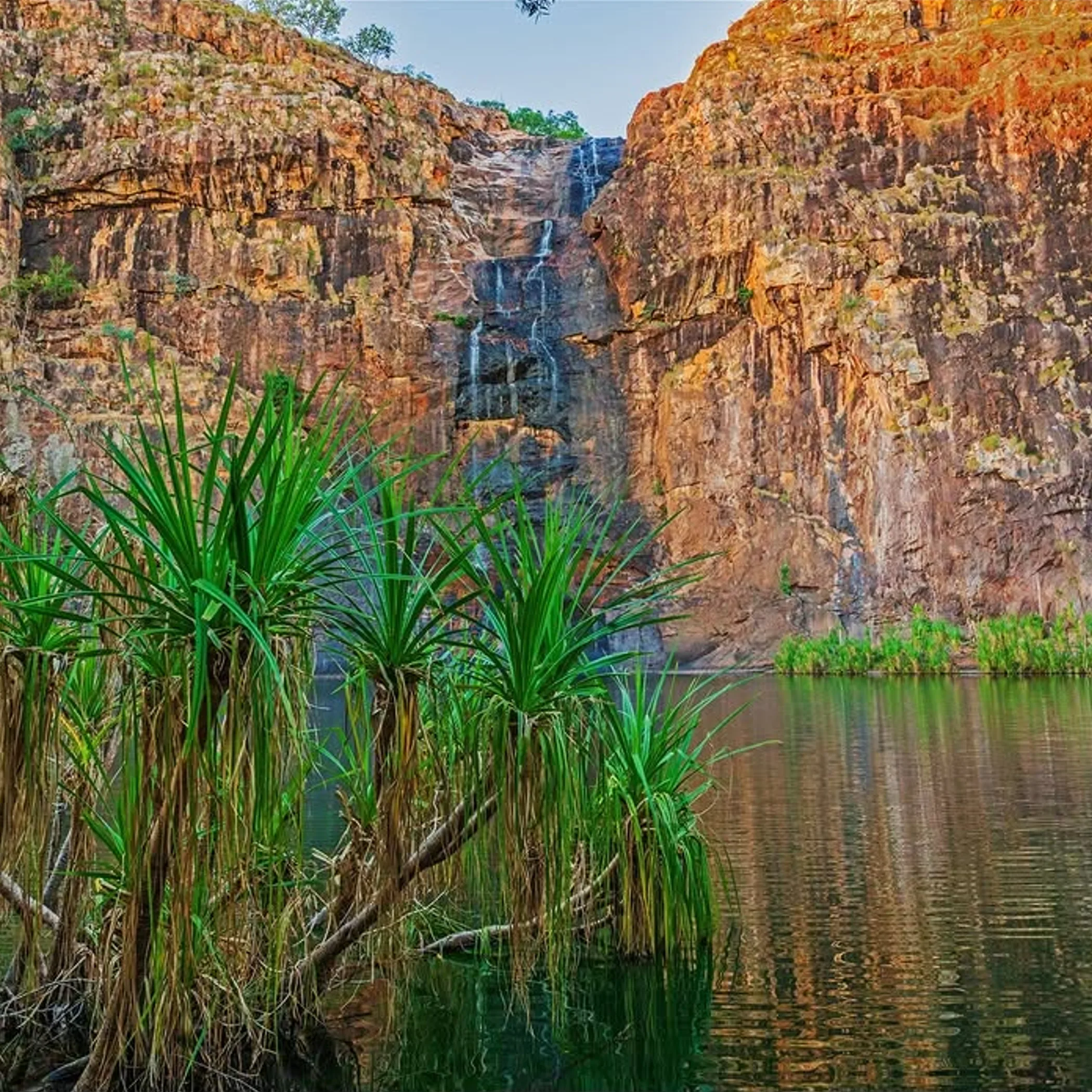 gunlom falls and plunge pool
